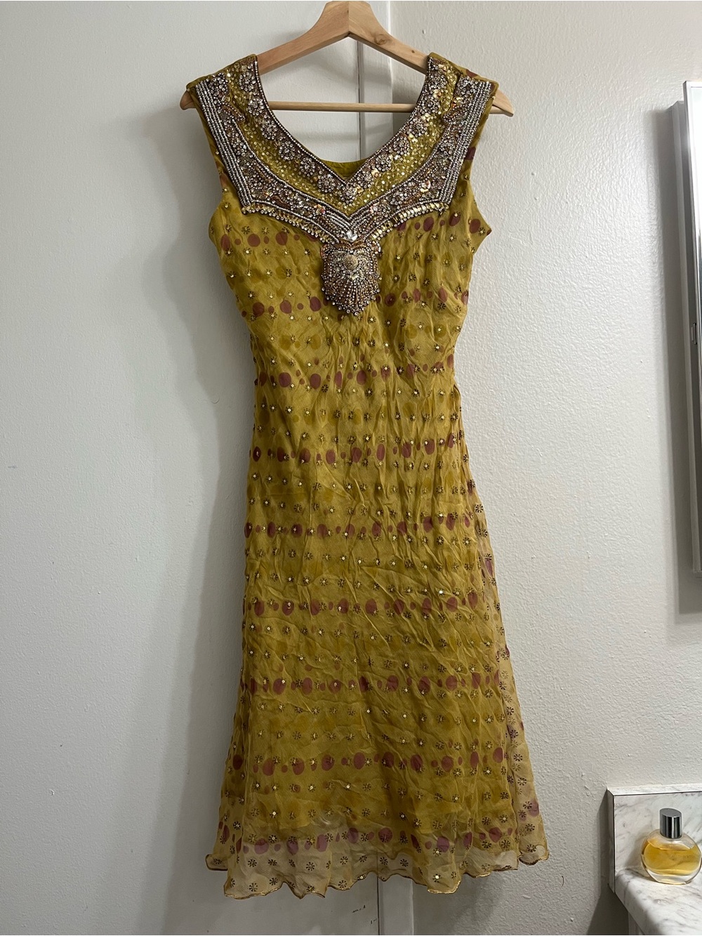 Embellished Mustard Yellow Sleeveless Women's Dress